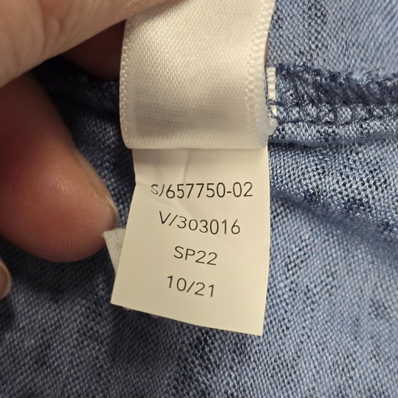 Athleta Top Womens Medium Blue Breezy Scoop V-Neck‎ Leopard Cheetah Active - Picture 9 of 12